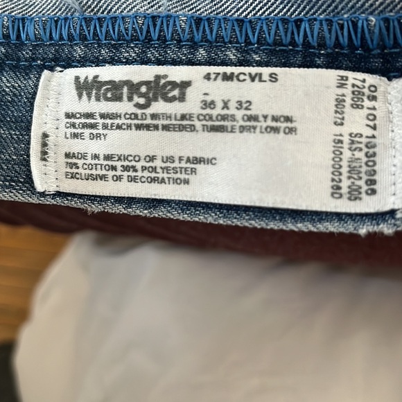 Wrangler Regular fit Blue Jeans - Picture 10 of 10